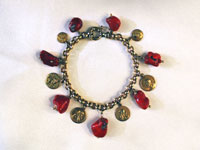 BRACCIALE CHARMS MEDAGLIE E CORALLO